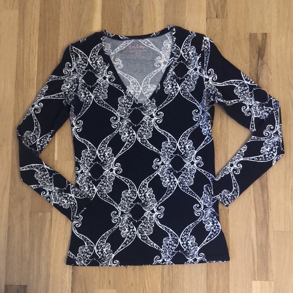 Lilly Pulitzer Kissing Seahorse Jodie V-neck Longsleeve Blue and White Size XS - Picture 13 of 13